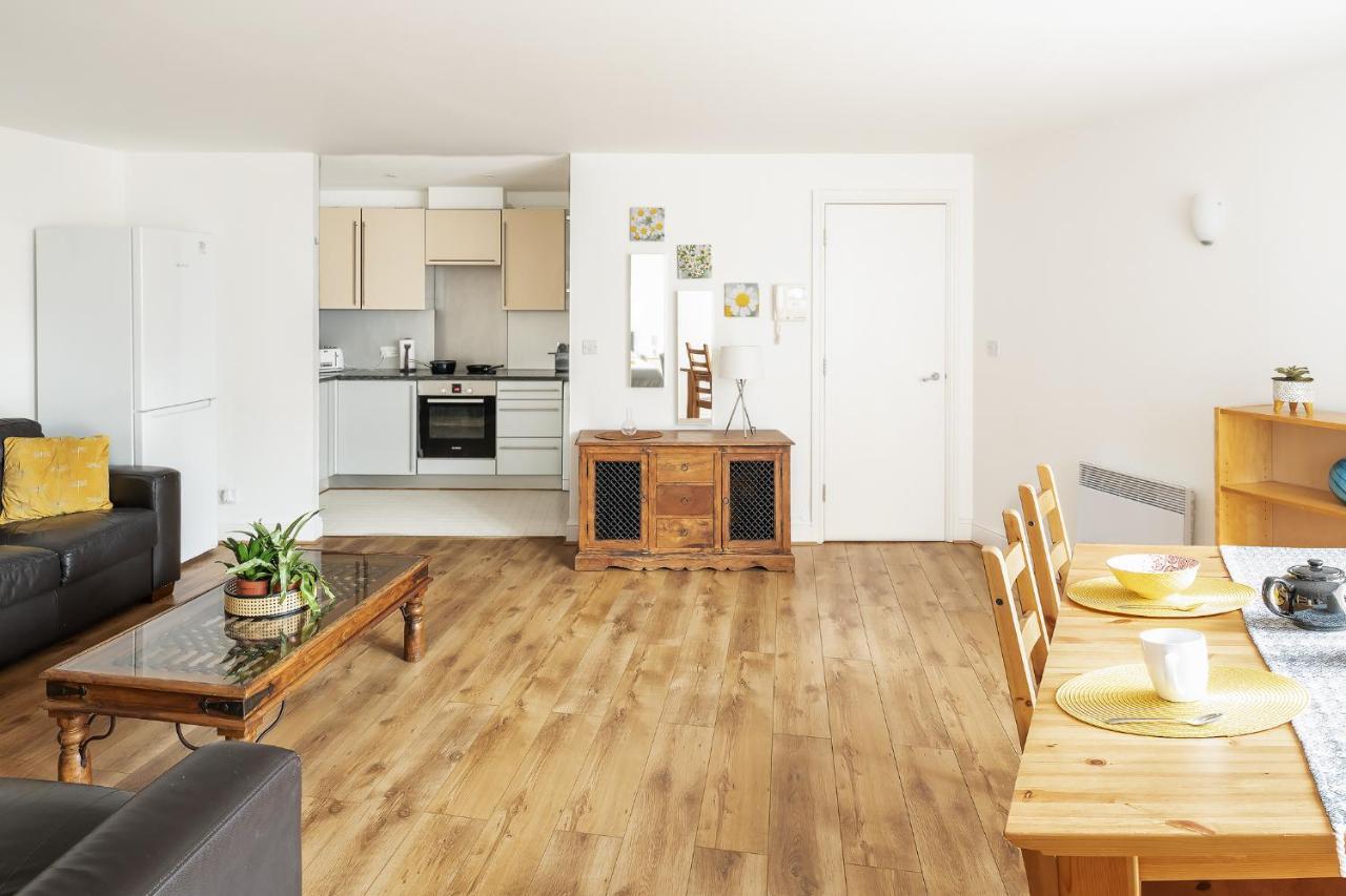 Comfortable And Bright Apartment In Tower Bridge Лондон Экстерьер фото